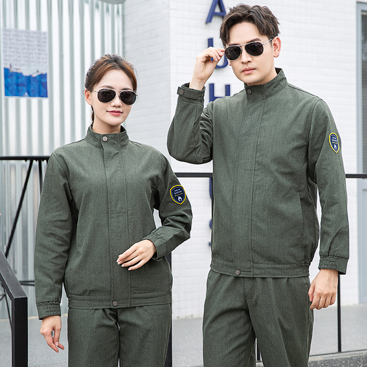 Fanglun flame retardant protective clothing model display