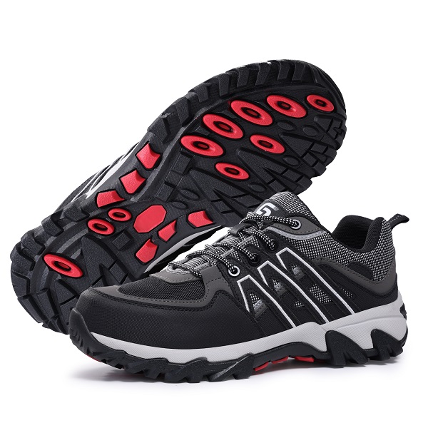 Insulated safety shoes