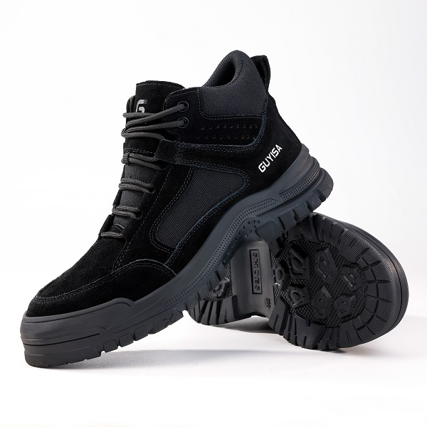 Insulated safety shoes
