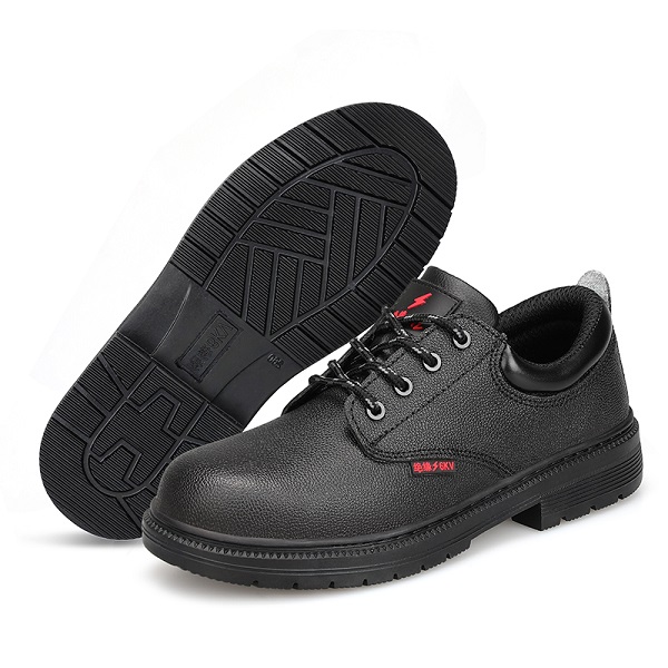 Insulated safety shoes